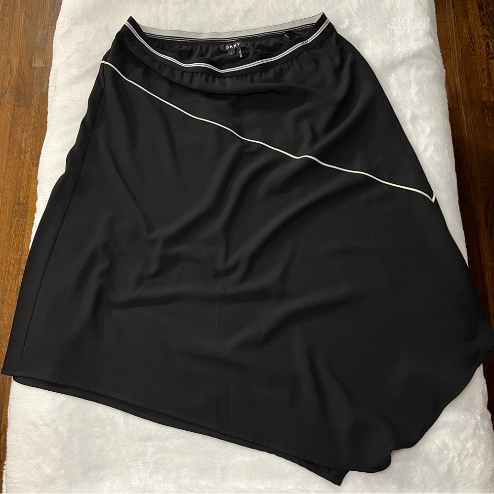 DKNY Asymmetrical Black Striped Skirt size L